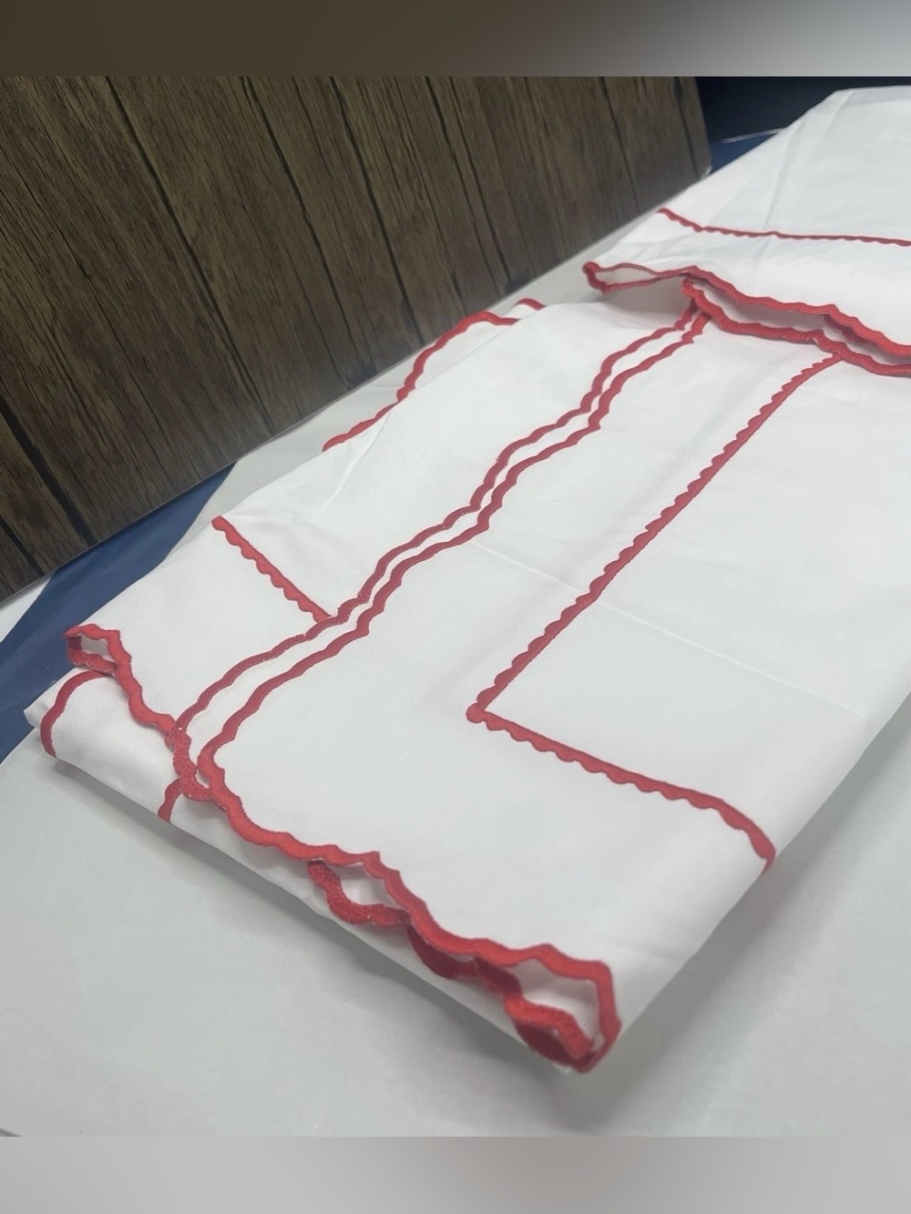 Sferra Pettine Euro Sham Set Crimson Red Scalloped Embroidery Cotton Percale New